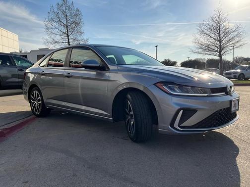 2025 Volkswagen Jetta 1.5T SE