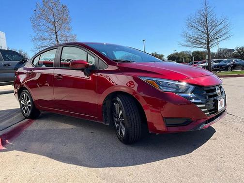 2025 Nissan Versa 1.6 SV