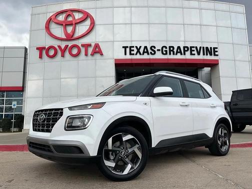 2025 Hyundai VENUE SEL