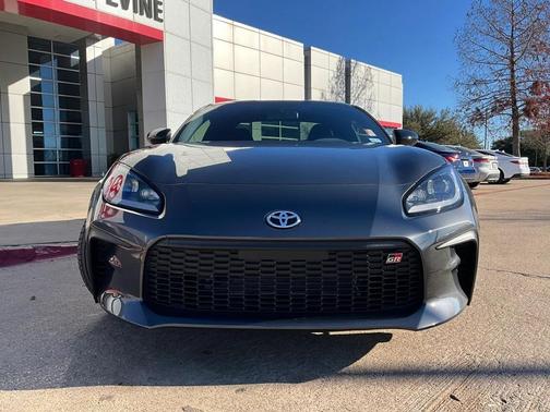 2025 Toyota GR86 Premium