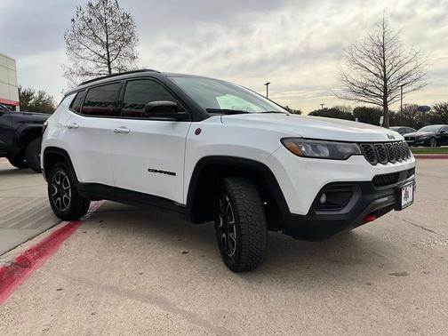 2025 Jeep Compass Trailhawk