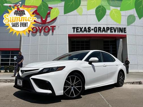 2024 Toyota Camry SE