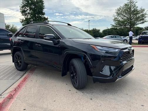 2025 Toyota RAV4 Hybrid SE