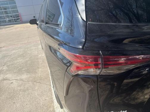 2021 Toyota Sienna XSE 7 Passenger