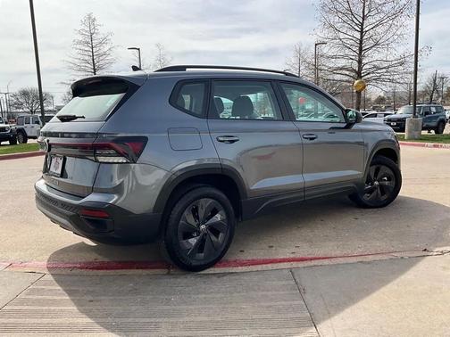 2025 Volkswagen Taos 1.5T S