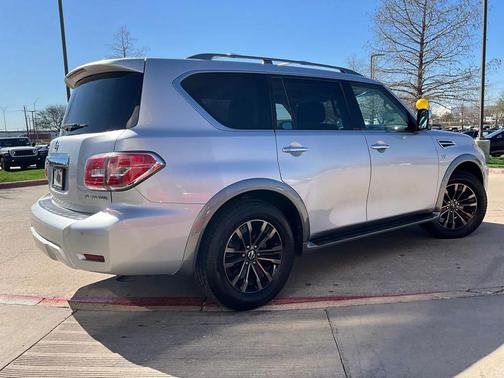 2017 Nissan Armada Platinum