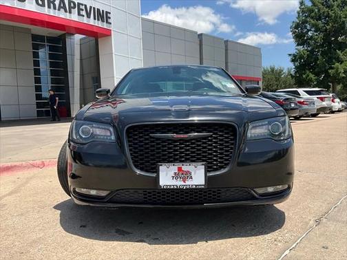 2022 Chrysler 300 S