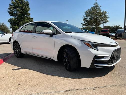 2025 Toyota Corolla SE