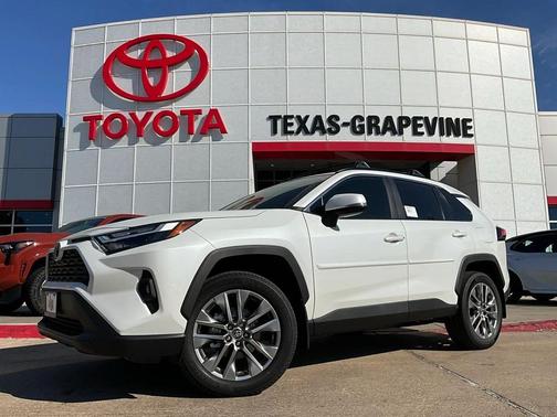 2025 Toyota RAV4 XLE Premium