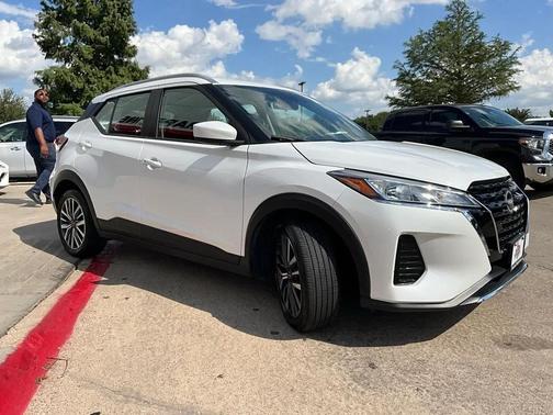 2024 Nissan Kicks SV
