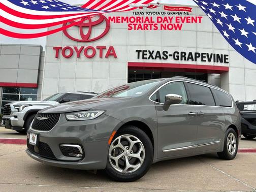 Ceramic Gray Clearcoat 2022 Chrysler Pacifica Limited