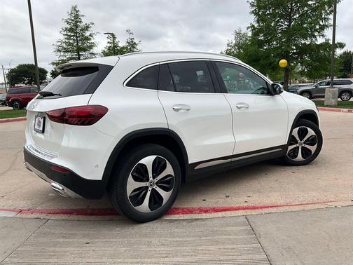 White 2025 Mercedes-Benz GLA 250 4MATIC