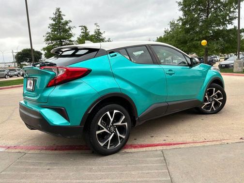 Iceberg/Radiant Green Mica 2018 Toyota C-HR XLE