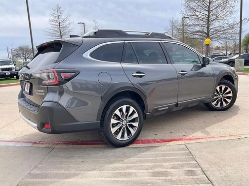 2023 Subaru Outback Touring XT