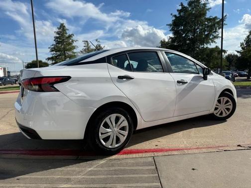 2024 Nissan Versa 1.6 S