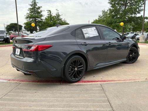 Underground 2026 Toyota Camry SE