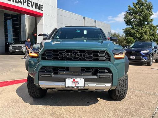 2025 Toyota 4Runner Hybrid Trailhunter