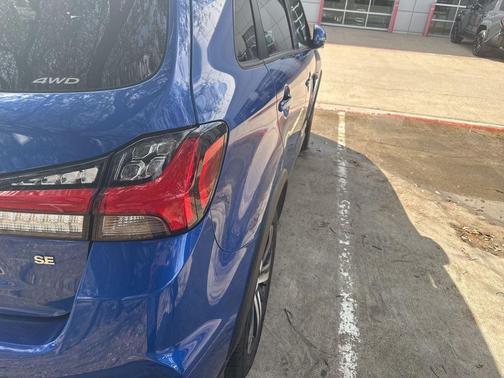 2024 Mitsubishi Outlander Sport SE