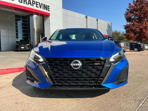 2025 Nissan Altima SR FWD