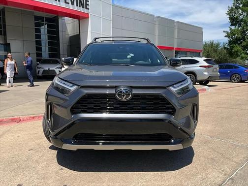 2025 Toyota RAV4 Hybrid SE
