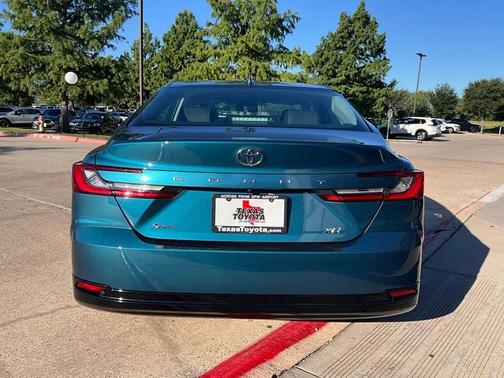 2025 Toyota Camry XLE