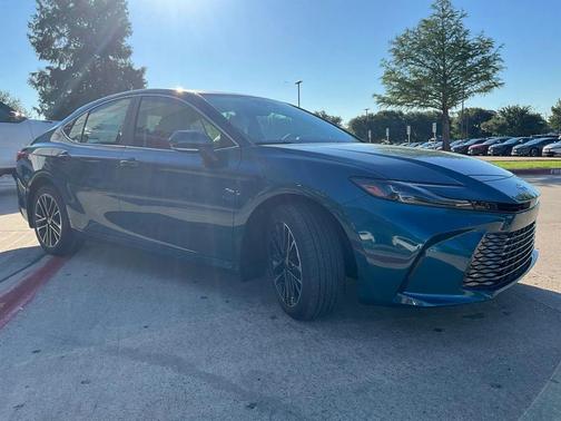 2025 Toyota Camry XLE