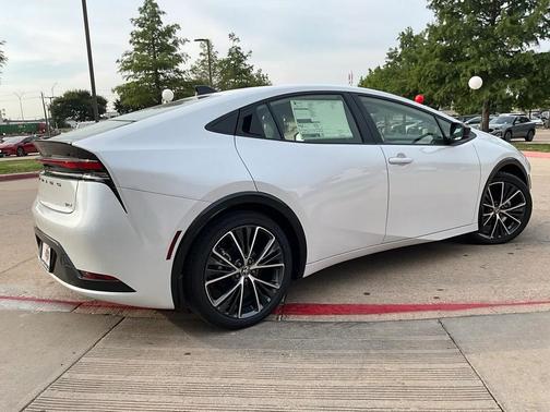 2026 Toyota Prius XLE