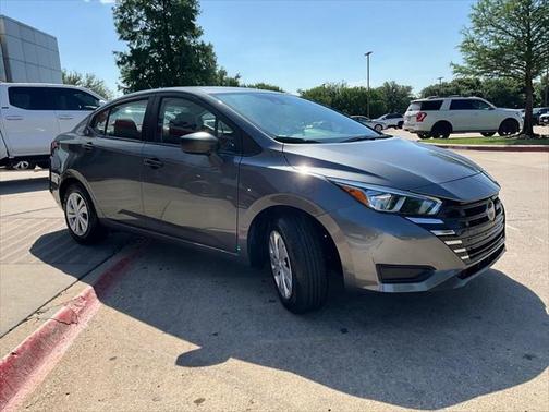 2024 Nissan Versa 1.6 S