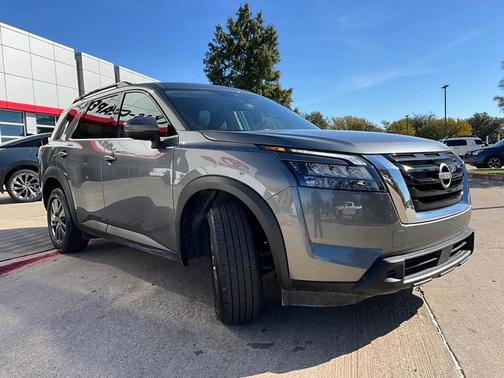 2024 Nissan Pathfinder SV FWD