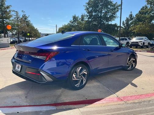 2025 Hyundai ELANTRA HEV Limited