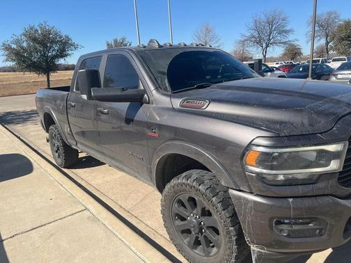 2021 RAM 2500 Laramie Crew Cab 4x4 6'4' Box