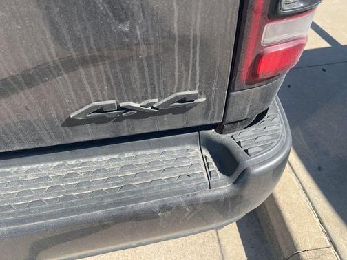 2021 RAM 2500 Laramie Crew Cab 4x4 6'4' Box