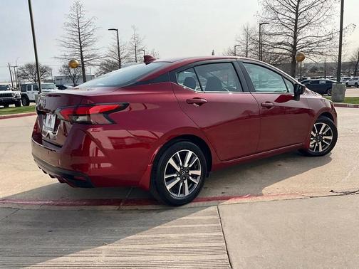 2025 Nissan Versa 1.6 SV