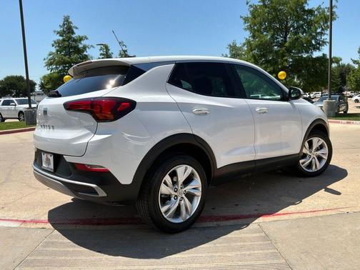 Summit White 2025 Buick Encore GX Preferred