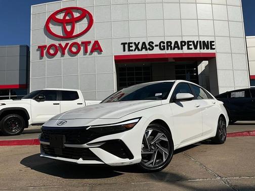 2025 Hyundai ELANTRA SEL