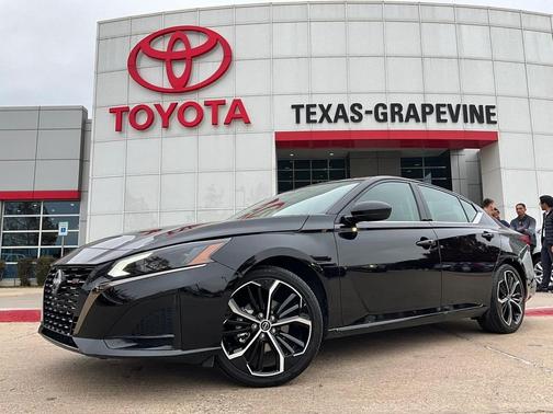 2025 Nissan Altima SR FWD