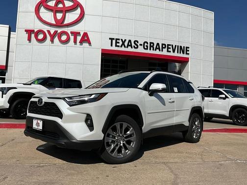 2025 Toyota RAV4 XLE Premium