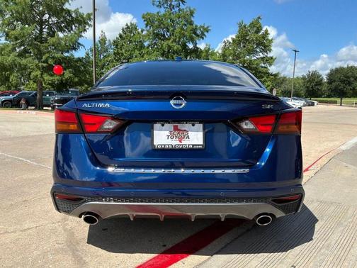 Deep Blue Pearl 2021 Nissan Altima SR FWD