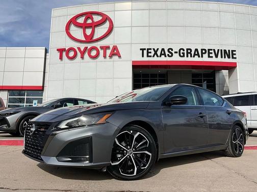 2025 Nissan Altima SR FWD