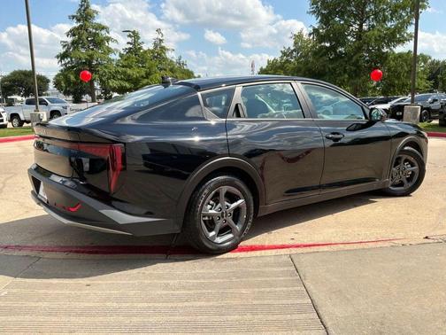 Aurora Black Pearl 2025 Kia K4 LXS