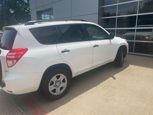 Super White 2012 Toyota RAV4 Base