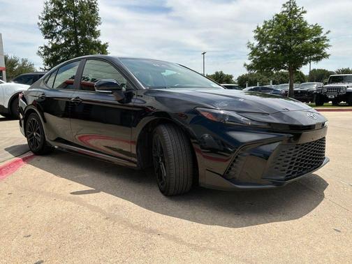 Midnight Black Metallic 2025 Toyota Camry SE