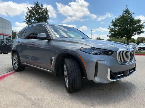 Skyscraper Grey Metallic 2025 BMW X5 sDrive40i