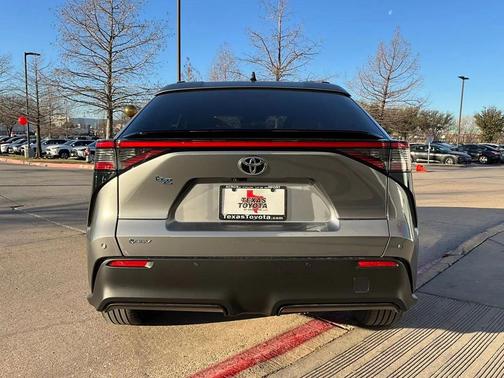 2026 Toyota bZ XLE Plus