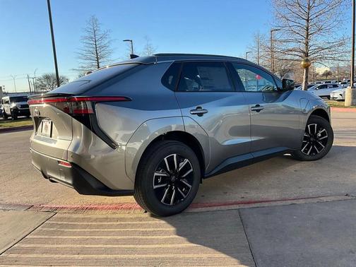 2026 Toyota bZ XLE Plus