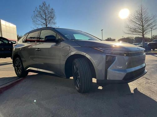 2026 Toyota bZ XLE Plus