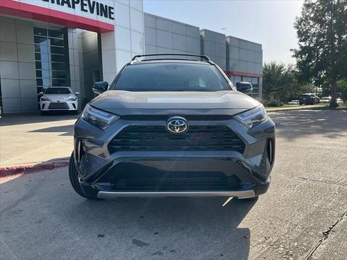 2025 Toyota RAV4 Hybrid SE