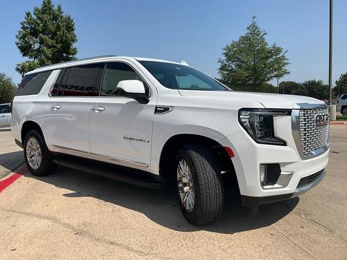 2023 GMC Yukon XL Denali