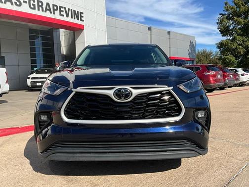 2025 Toyota Highlander LE