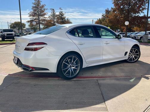 2025 Genesis G70 2.5T RWD